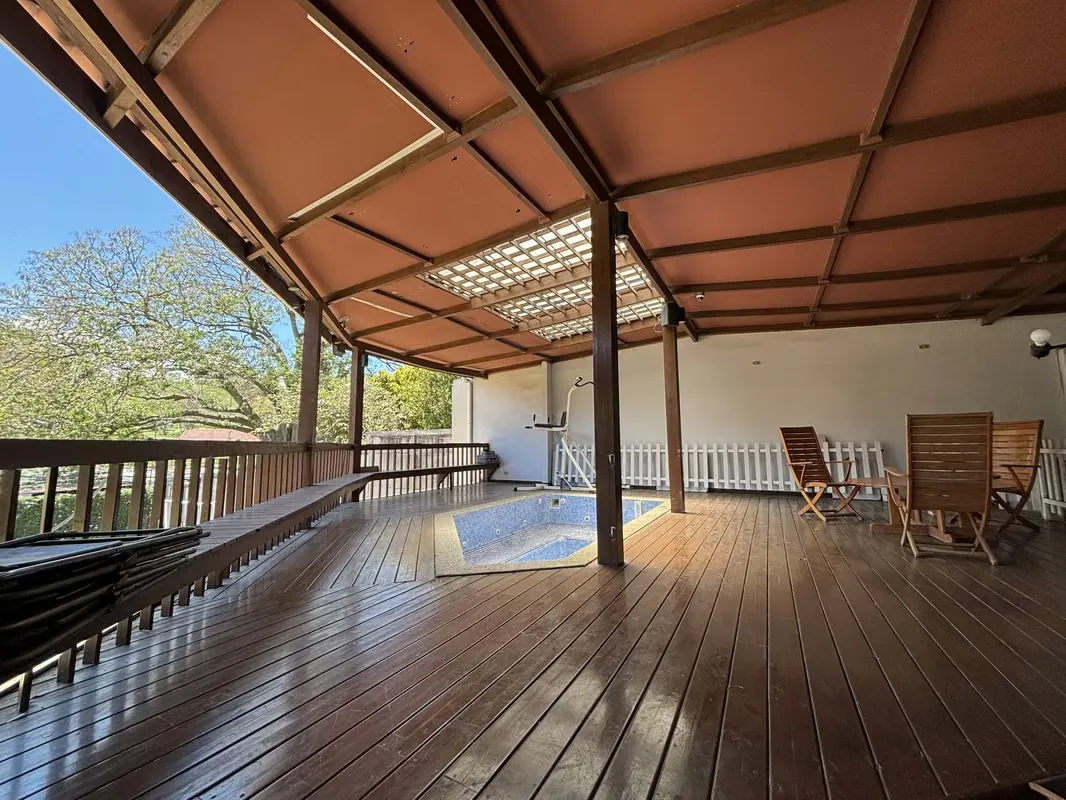 Discover the perfect place to develop your educational project in an exclusive area of Escazú, very close to ...