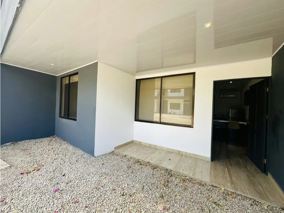 Located in Huacas, this apartment offers a comfortable and practical long-term living option, just minutes from Tamarindo and some of ...