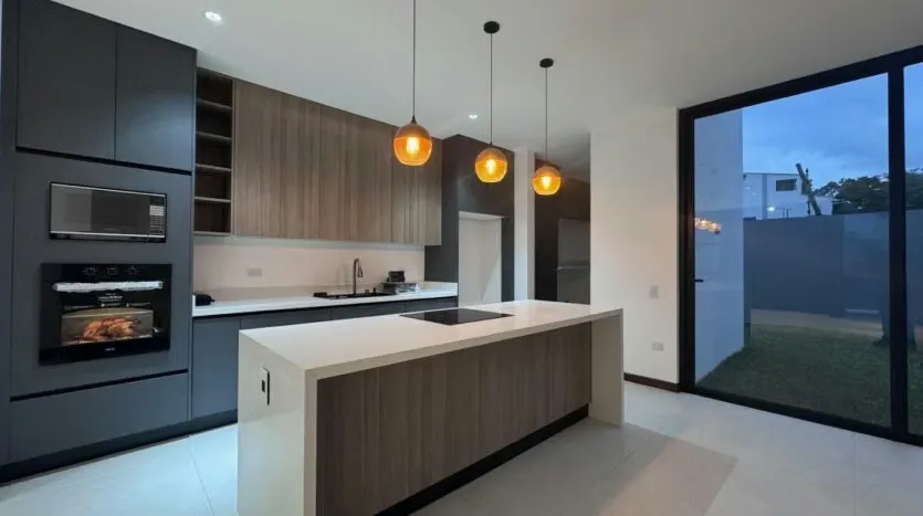 Brand-New House for Sale in La Floresta Condominium with Spectacular Finishes