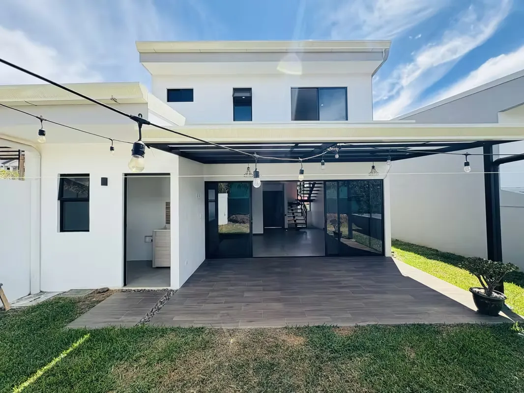 CASA EN ALQUILER, ALAJUELA, GRECIA, CONDOMINIO MONTEZUMA