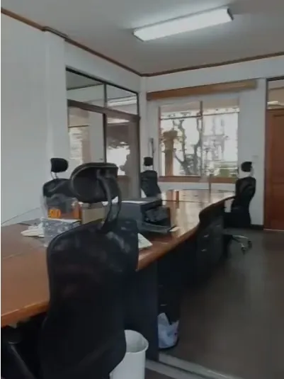 SE ALQUILA ESPACIO DE OFICINA/SERVICIOS EN LA SABANA