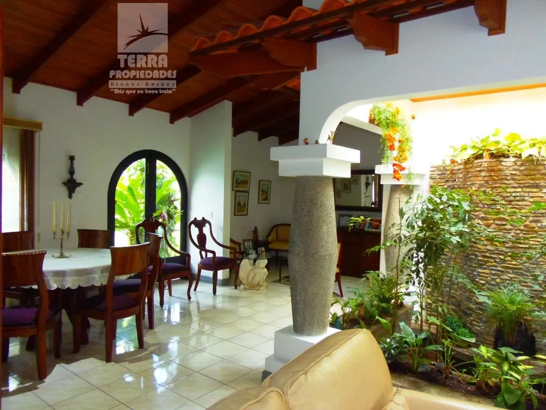 PROPIEDAD SAN JOAQUIN HEREDIA IDEAL PARA CLINICA OFICINA RESTAURANTE ZSP28