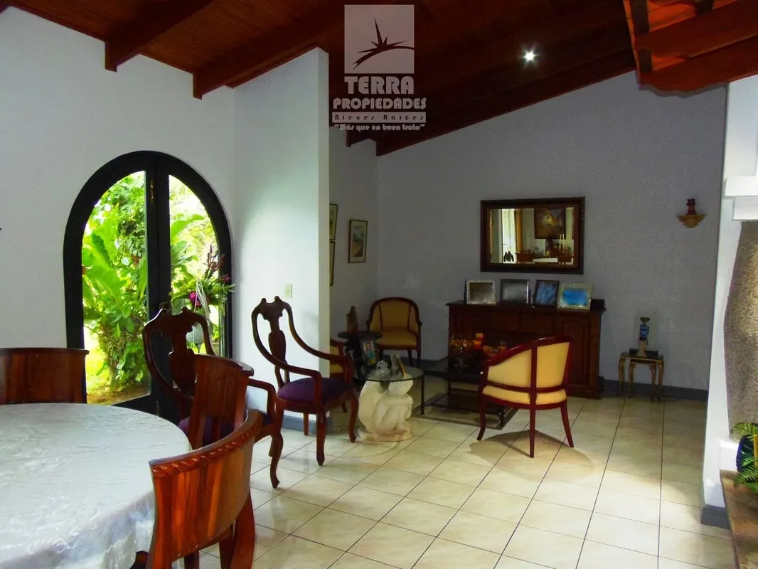 PROPIEDAD SAN JOAQUIN HEREDIA IDEAL PARA CLINICA OFICINA RESTAURANTE ZSP28