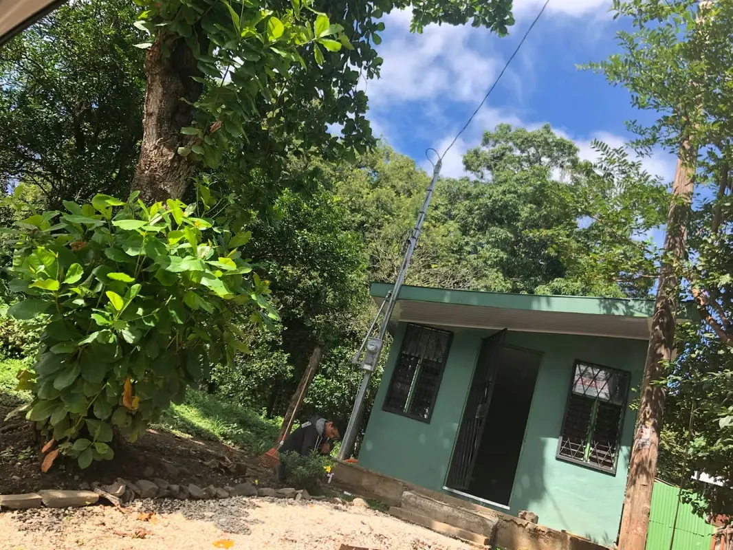 450 meters north of the Sardinal Centre Park, or 250 metres from the police delegation.