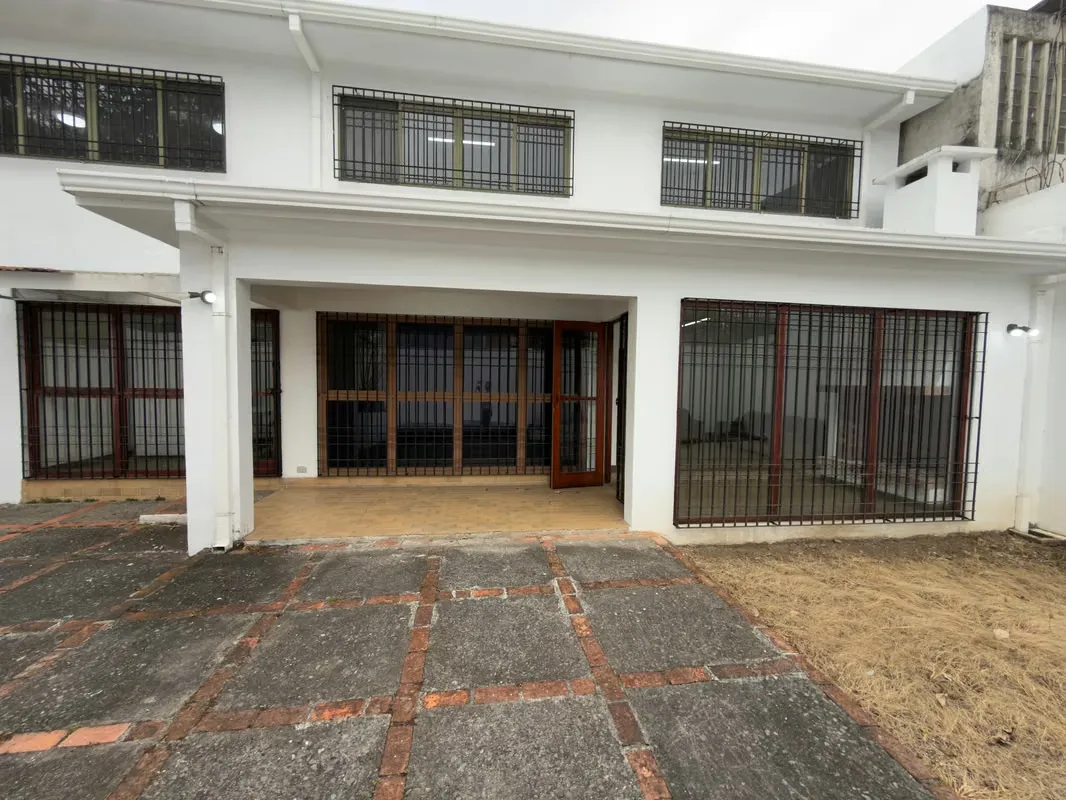 MIXED-USE HOUSE FOR RENT IN SAN PEDRO*
