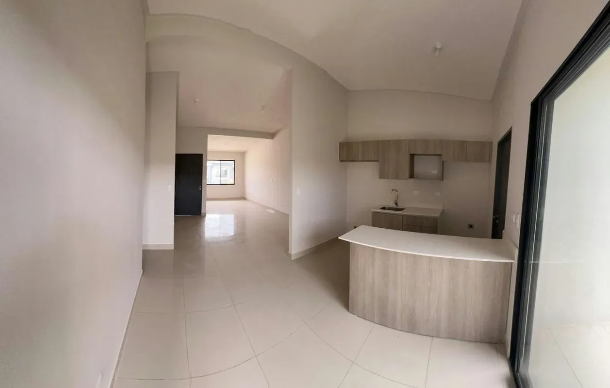 ALQUILER DE CASA EN ROBLES DE LINDORA DE UNA PLANTA