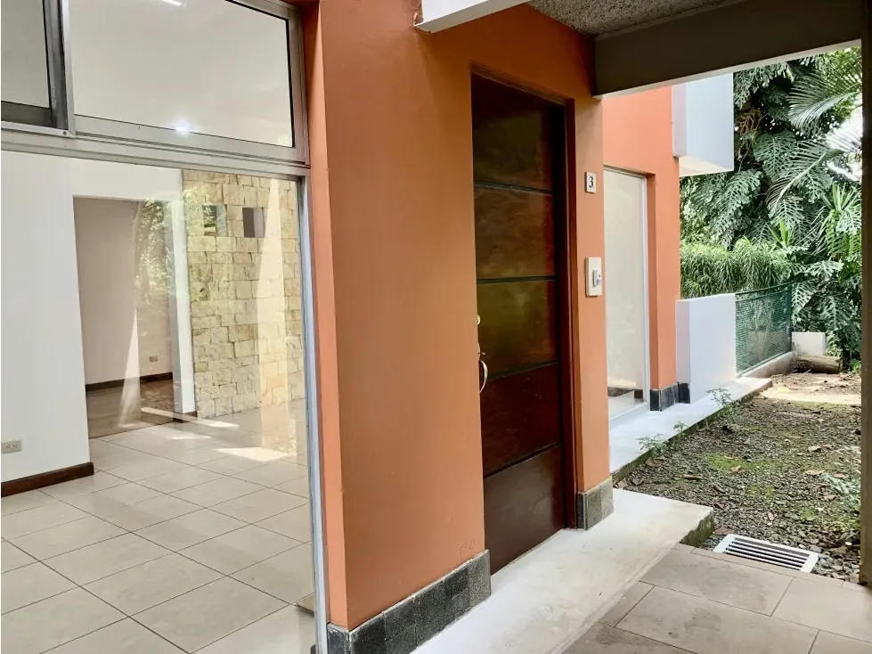 Venta apartamento en Curridabat, Pinares - Condominio