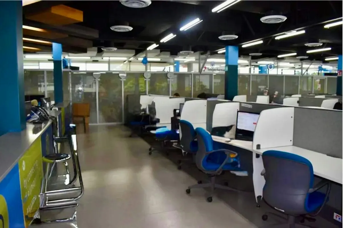 Edificio moderno ideal para call center | oficinas administrativas | comercio | 8 parqueos ...
