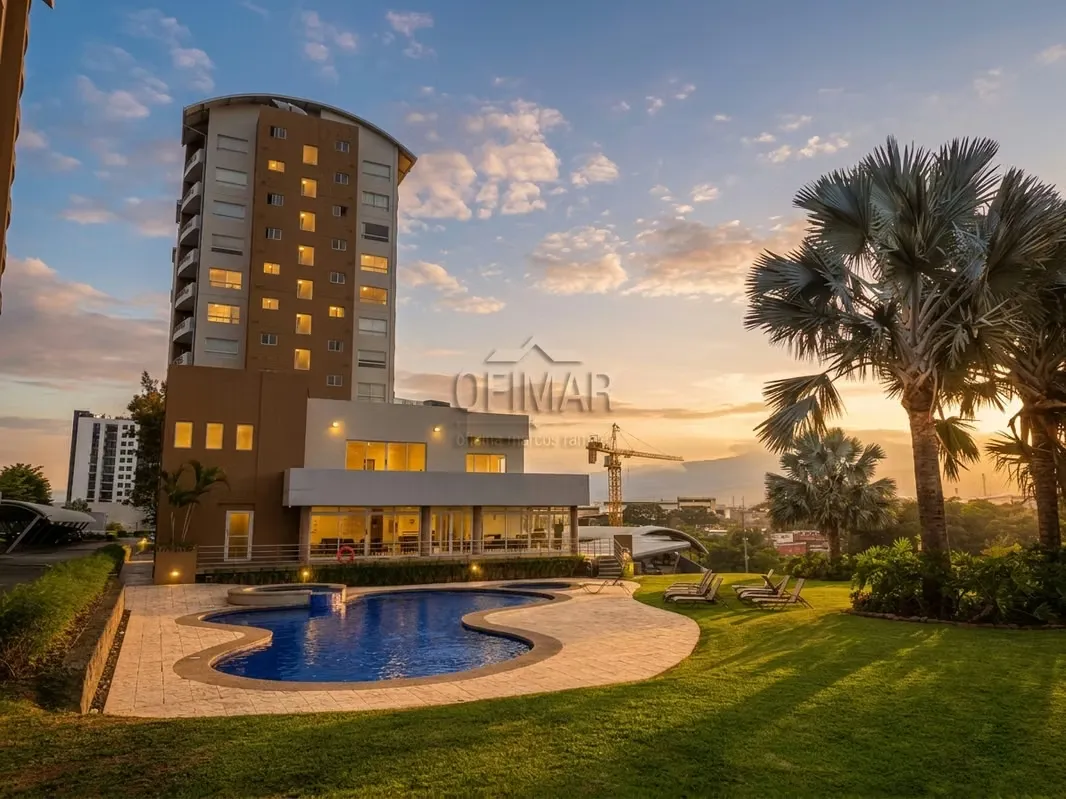 Apartamento en condominio Condado Del Parque, muchas amenidades, pet friendly SA-224