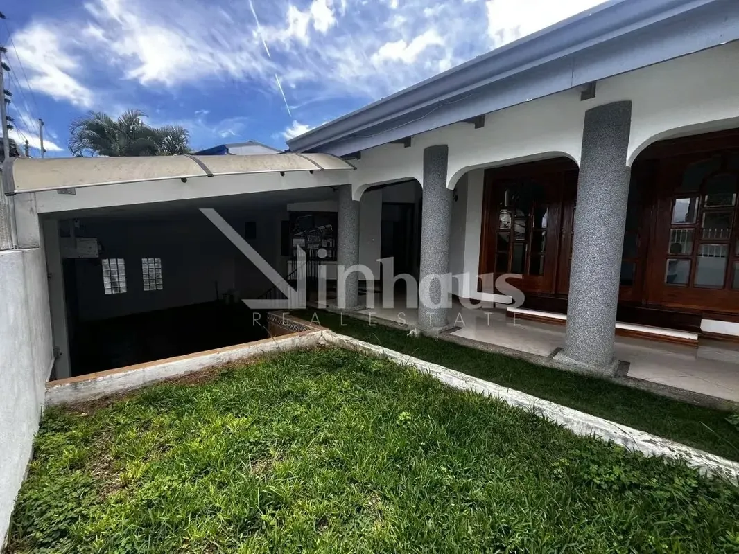id 42536 Venta de Hermosa Casa en Guayabos de Curridabat