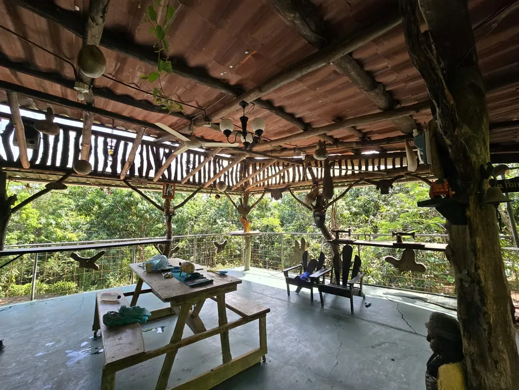 Surrounded by nature and with a unique charm. It has several parking spaces, including one covered parking space. The cottage offers 1 bedroom, 2 ...