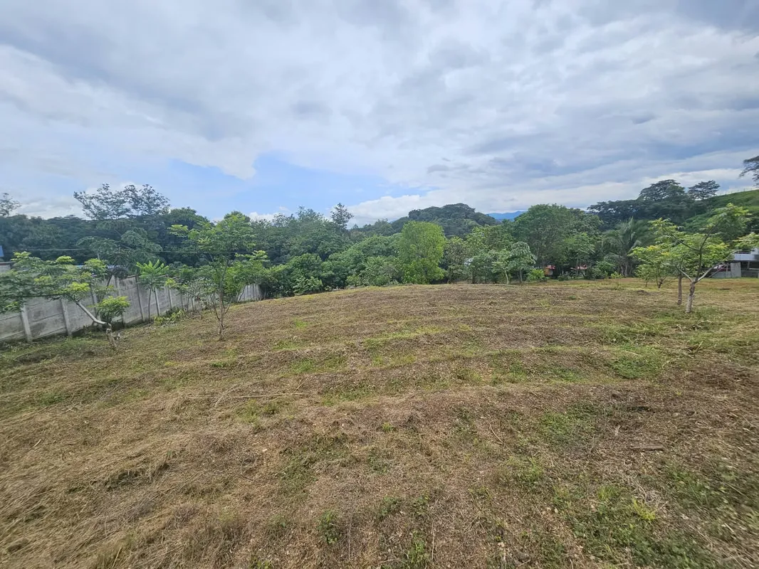 Venta de hermoso lote con vista en San Miguel de Turrúcares 2605m2