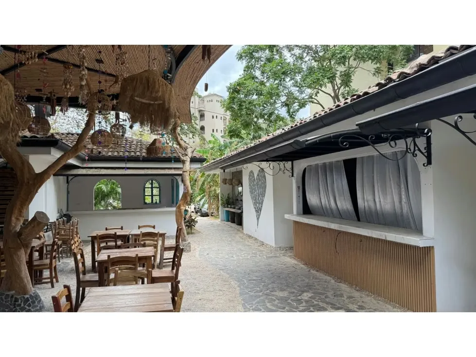 Oportunidad, alquiler de locales Gastronómicos. en la zona de mayor plusvalía del Guanacaste, Santa Cruz, Tamarindo. locales para restaurantes, esta es la plaza ...