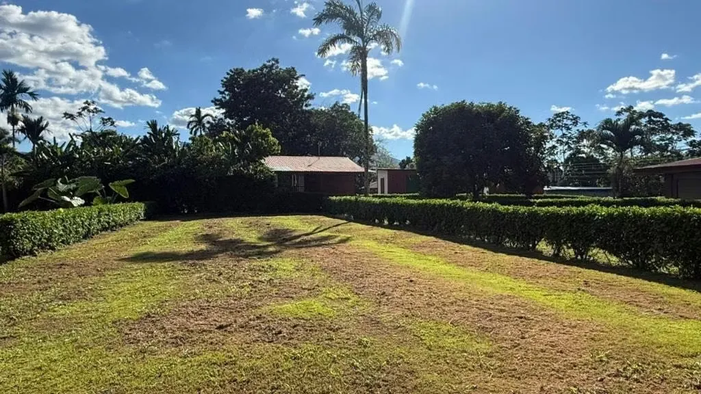 Vendo terreno en La Fortuna para desarrollo, o bien para uso personal.