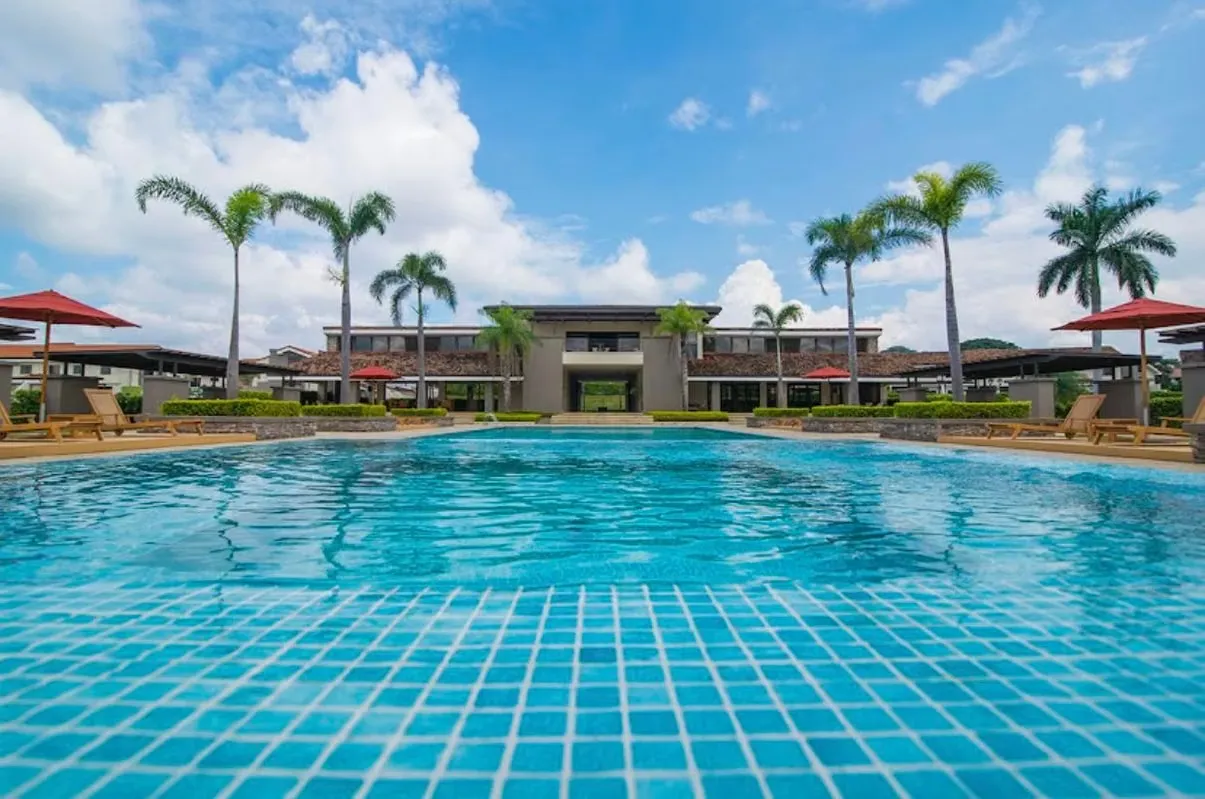 Venta de Casa en Condominio Parques del Sol, Ciudad Colón