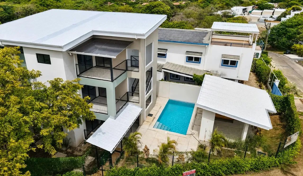 Venta de apartamentos a estrenar  en Tamarindo Hills