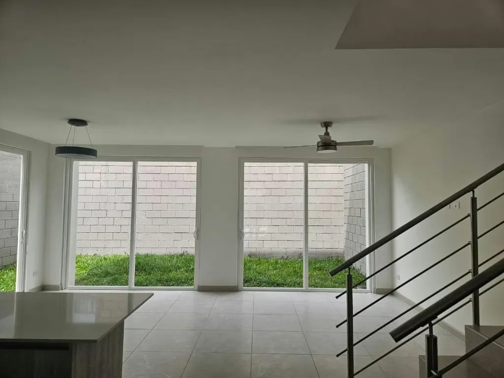 Nueva casa para alquiler
