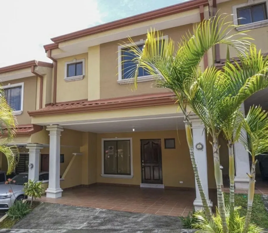 ALQUILER CASA EN TRES RIOS- SAN JUAN