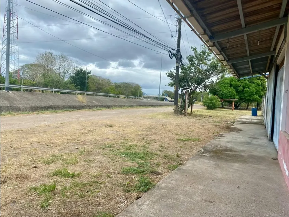 TERRENO EN VENTA CON BODEGA BAGACES GTE