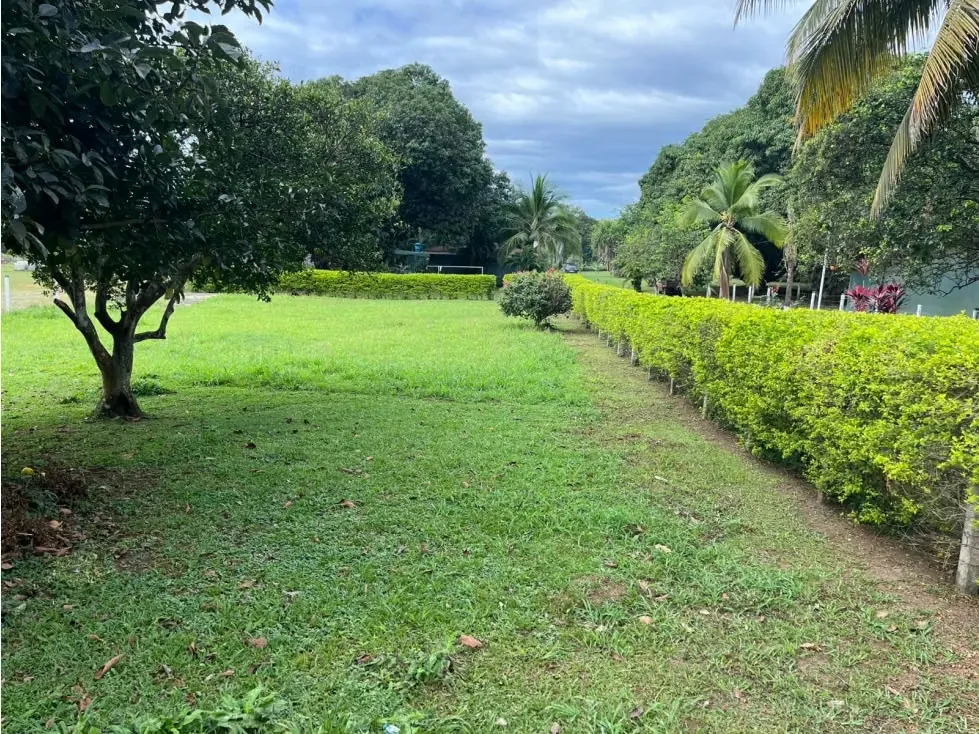 Lote en venta en Orotina centro: