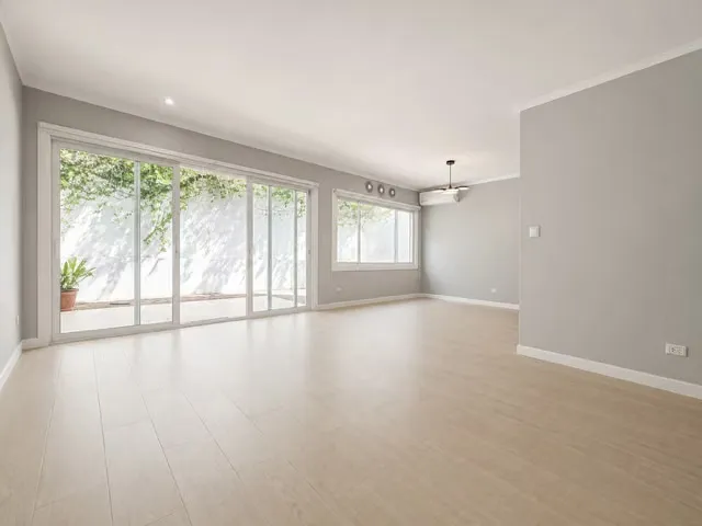 Alquiler de fino y espacioso apartamento en San Rafael de Escazú.
