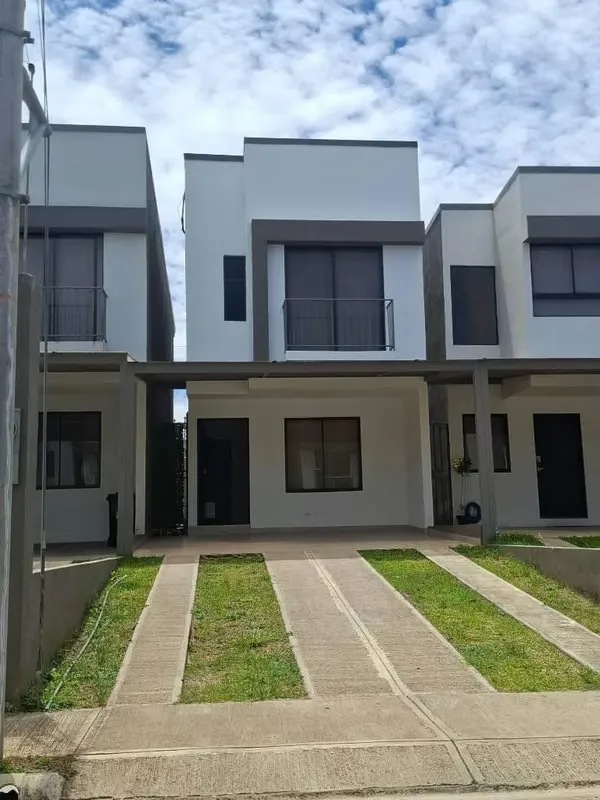 Casa en Condominio cerca de Belén, a solo minutos de Intel y del Centro corporativo Cafetal, entre otros. Fácil acceso al aeropuerto ...