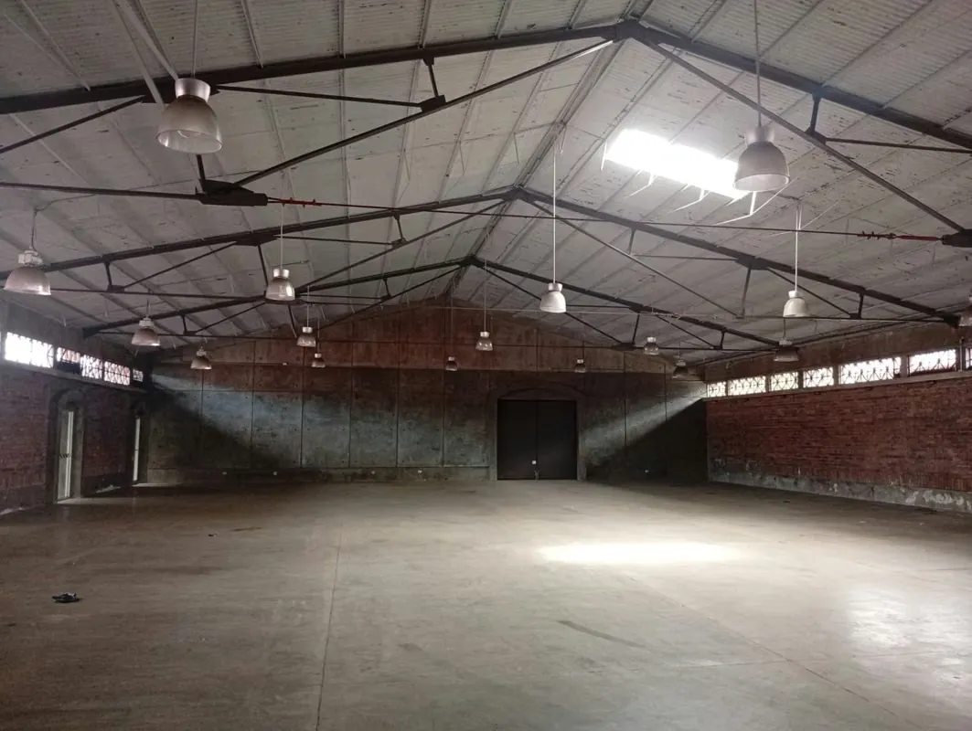Alquiler de Bodega con Oficinas y Amplio Espacio de Parqueo en Goicoechea