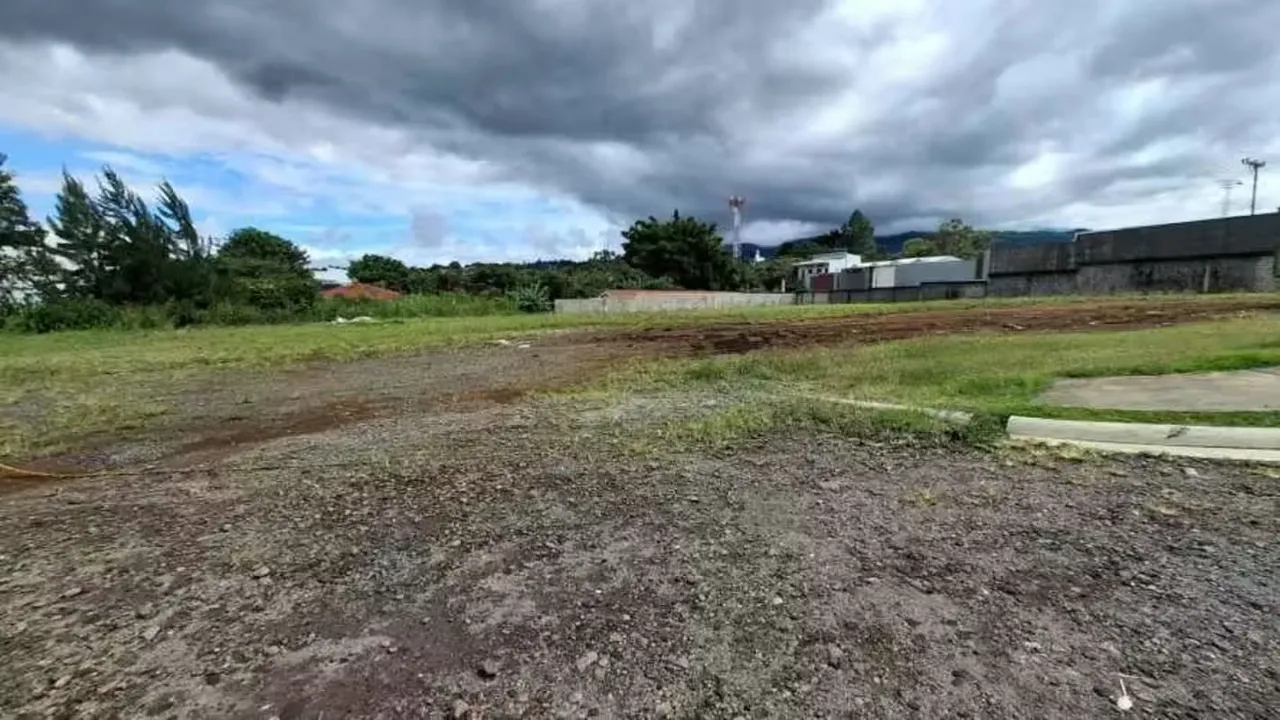 Land for sale in Tres Ríos 18252