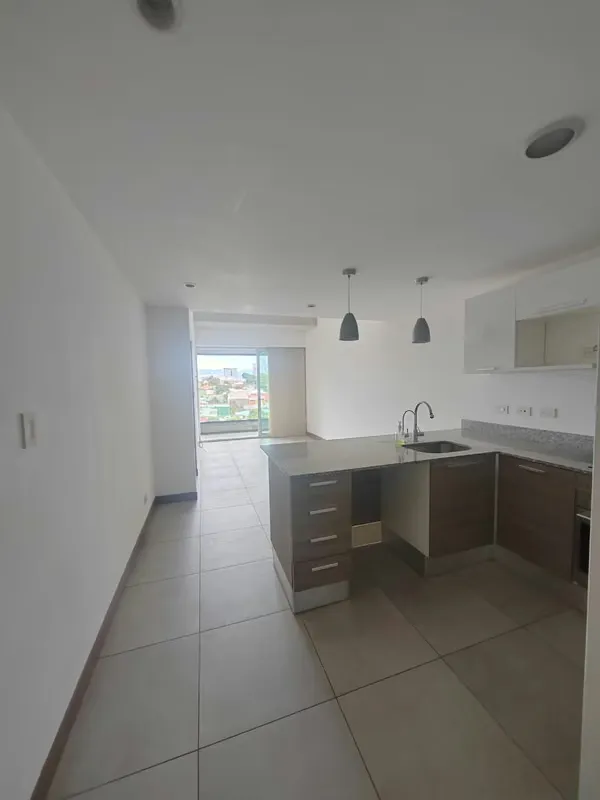Vive en el epicentro de la cultura, la gastronomía y la vida nocturna de San José. Este moderno ...